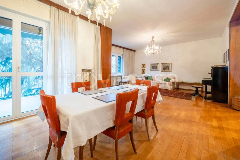 appartamento in affitto a Milano in zona Sempione