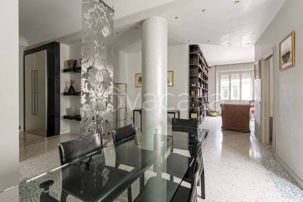 appartamento in affitto a Milano in zona Porta Vittoria