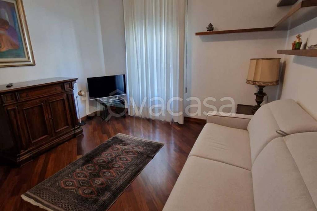 appartamento in affitto a Milano in zona Guastalla