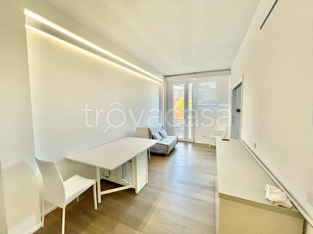 appartamento in affitto a Milano in zona Rembrandt