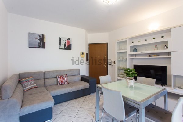 appartamento in affitto a Milano in zona Famagosta