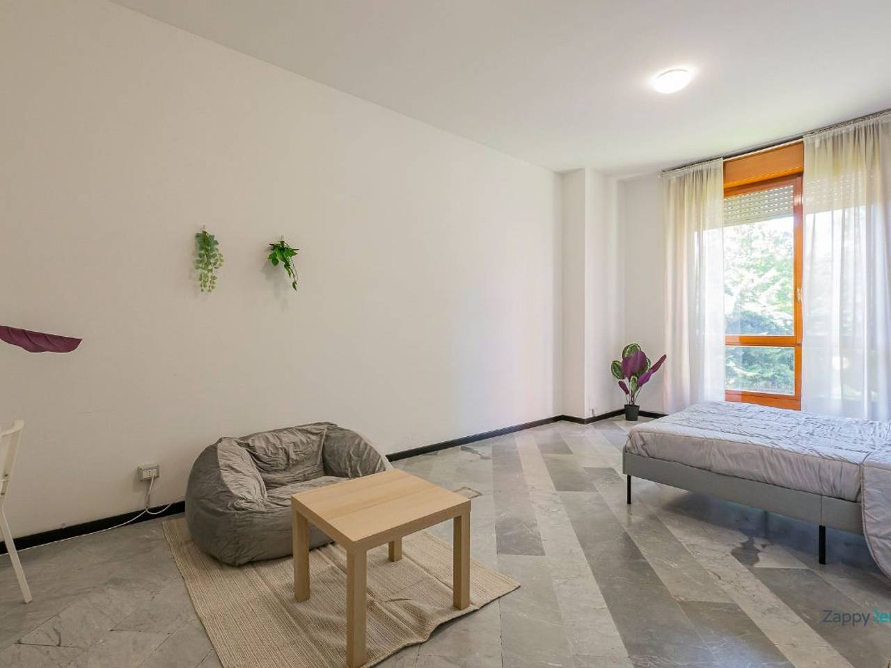 negozio in affitto a Milano in zona Rottole