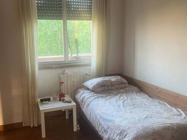 negozio in affitto a Milano in zona QT8