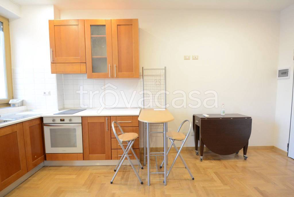 appartamento in affitto a Milano in zona Barona