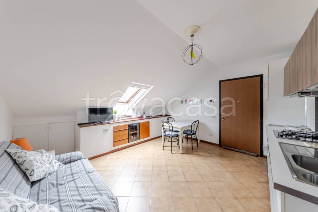 appartamento in affitto a Milano in zona Vigentino