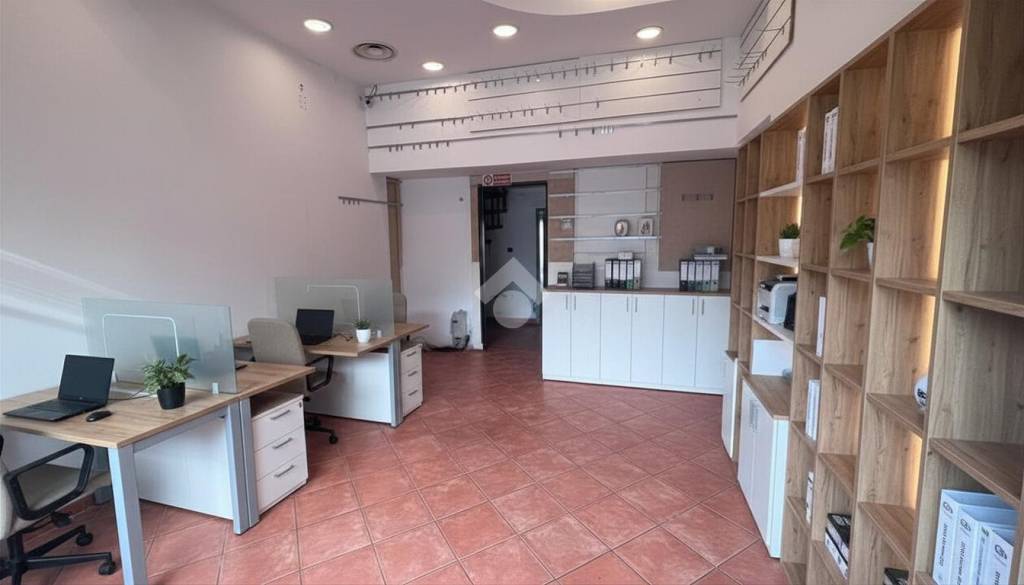 negozio in affitto a Milano