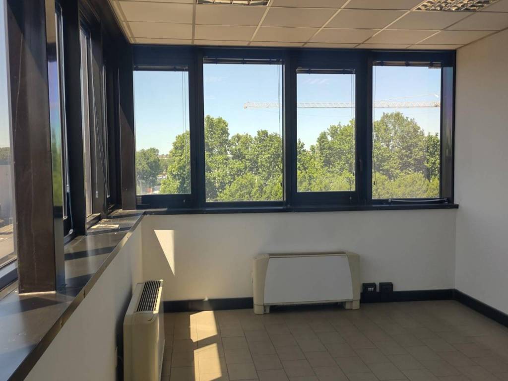 ufficio in affitto a Milano in zona Forlanini