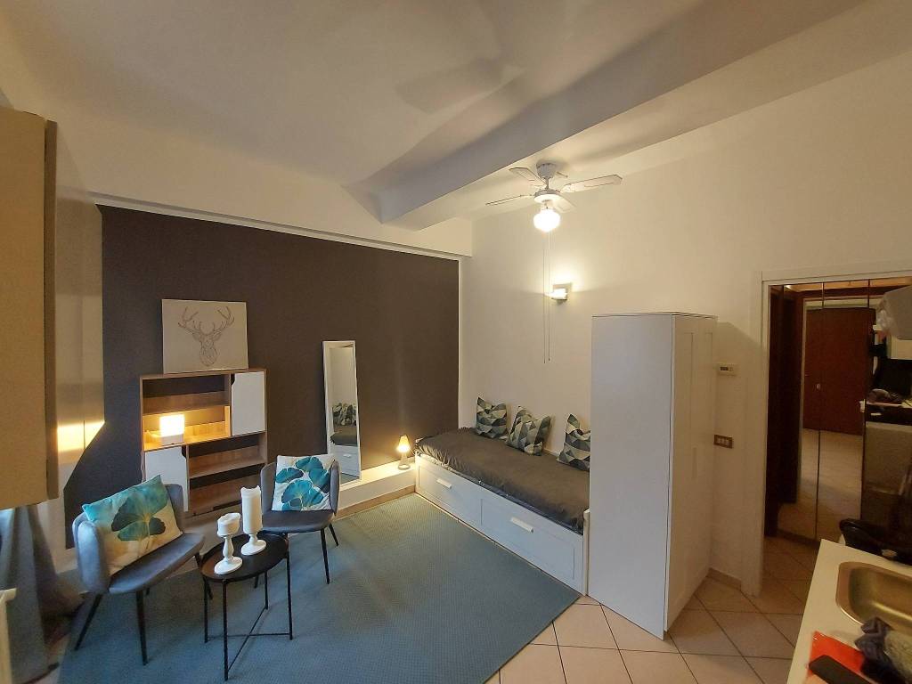 appartamento in affitto a Milano in zona Famagosta