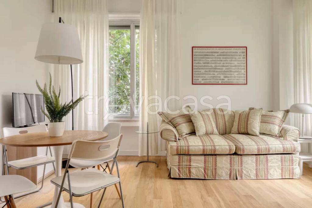 appartamento in affitto a Milano in zona Porta Nuova