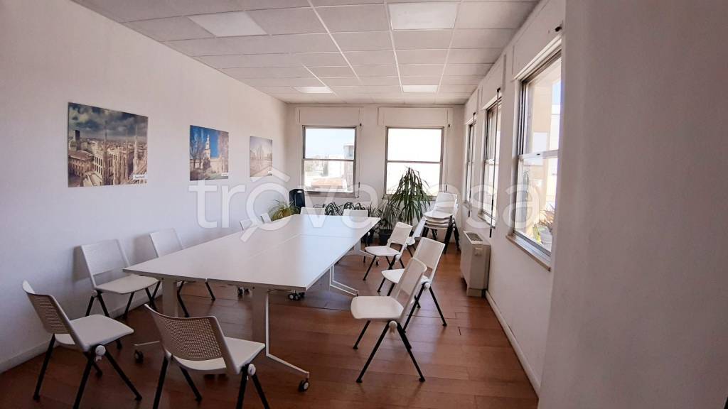 ufficio in affitto a Milano