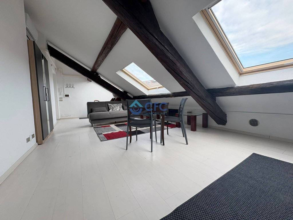 appartamento in affitto a Milano in zona Cinque Giornate