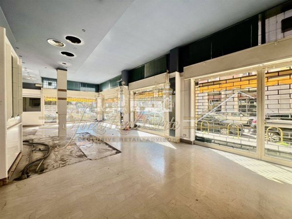 negozio in affitto a Milano in zona Porta Romana