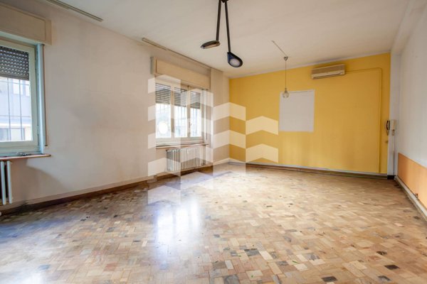 ufficio in affitto a Milano in zona Loreto