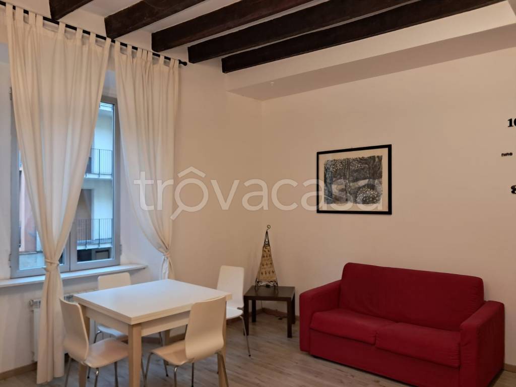 appartamento in affitto a Milano in zona Piazzale Lodi