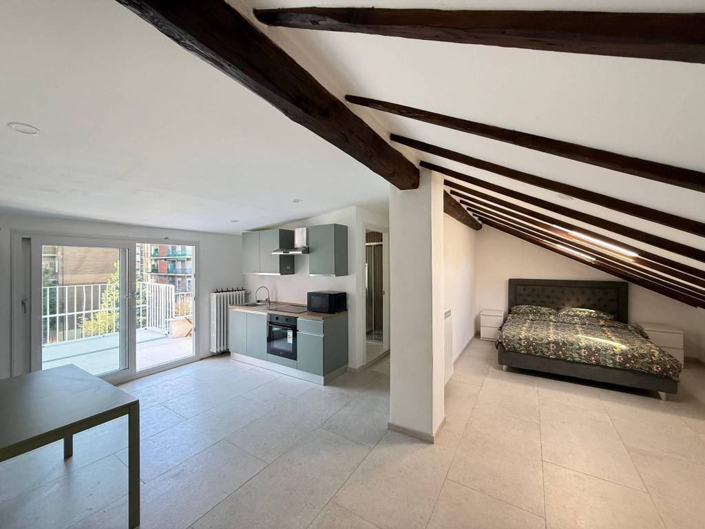 appartamento in affitto a Milano in zona Famagosta