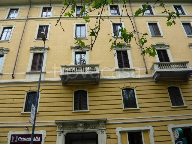 appartamento in affitto a Milano in zona Bullona