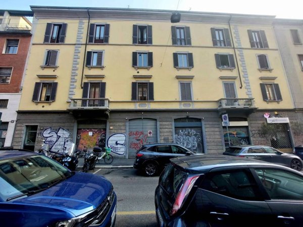 negozio in affitto a Milano in zona Isola