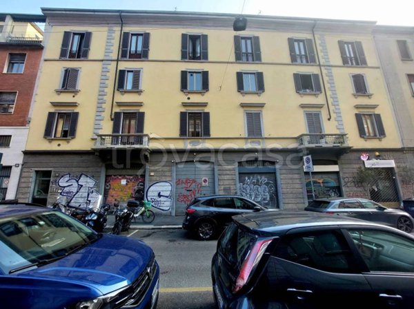 negozio in affitto a Milano