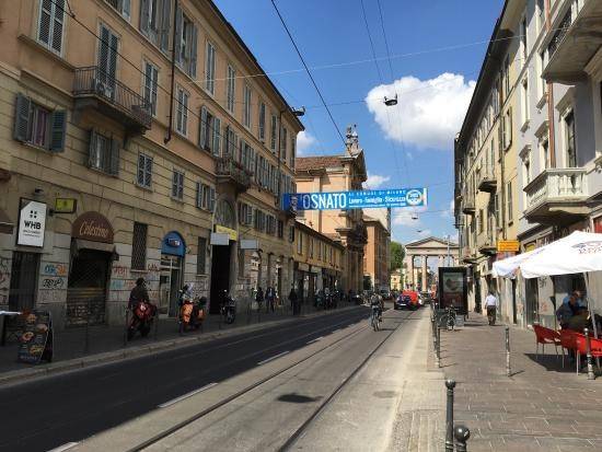 negozio in affitto a Milano