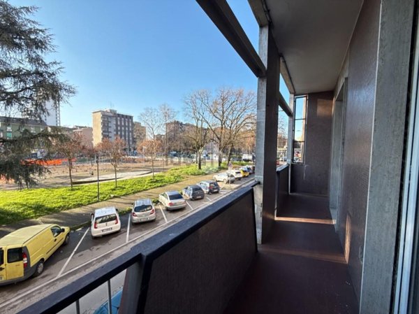 appartamento in affitto a Milano in zona Lorenteggio