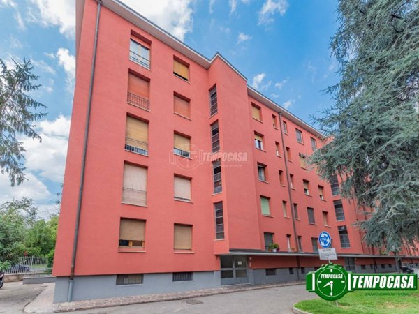 appartamento in affitto a Milano in zona Forze Armate