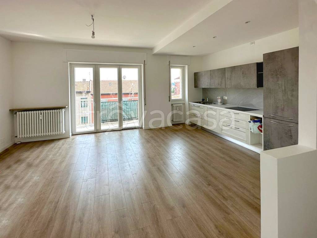 appartamento in affitto a Milano in zona Baggio