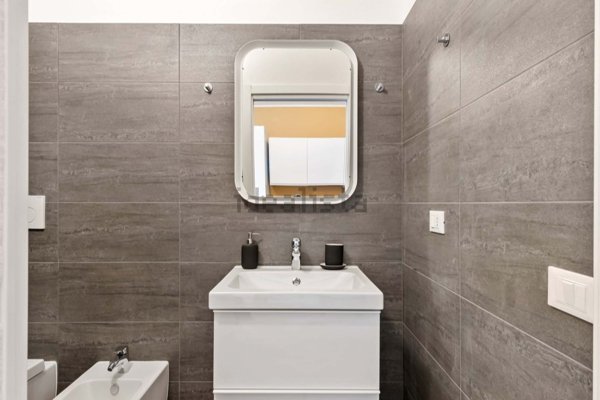 monolocale in affitto a Milano in zona Guastalla