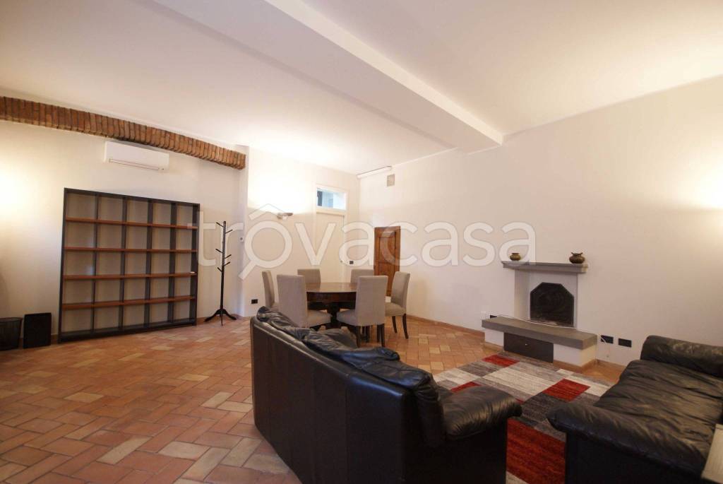 appartamento in affitto a Milano in zona Sant'Ambrogio