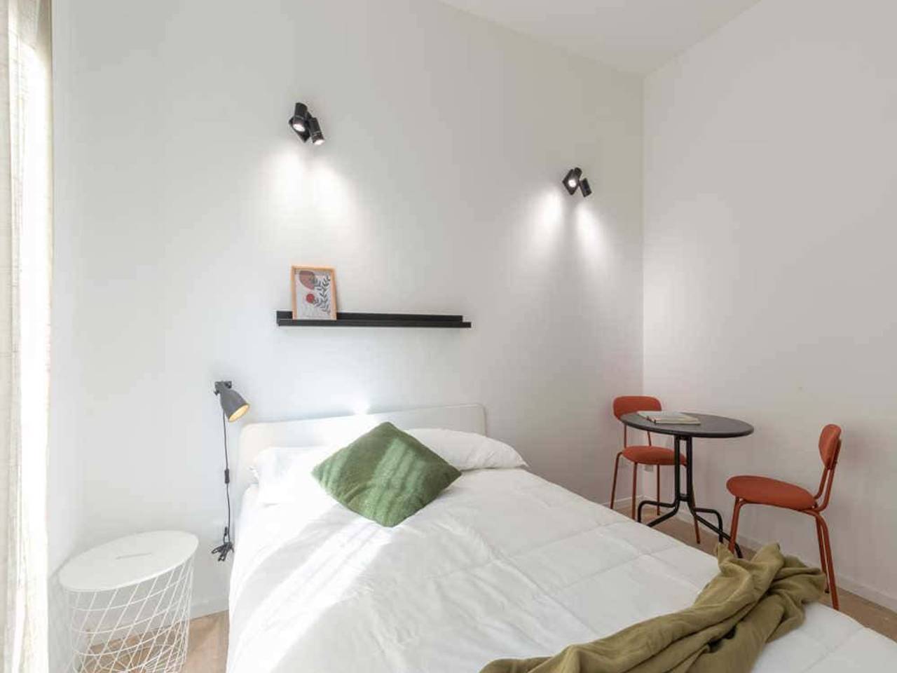 negozio in affitto a Milano in zona Cagnola