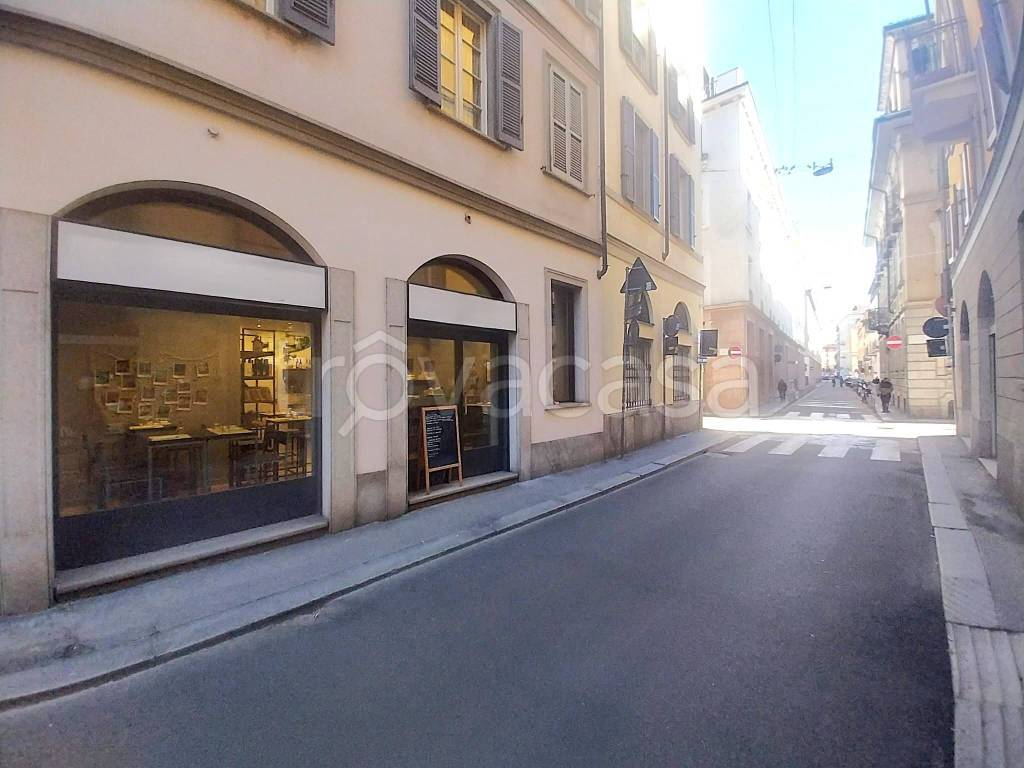 negozio in affitto a Milano in zona Sant'Ambrogio