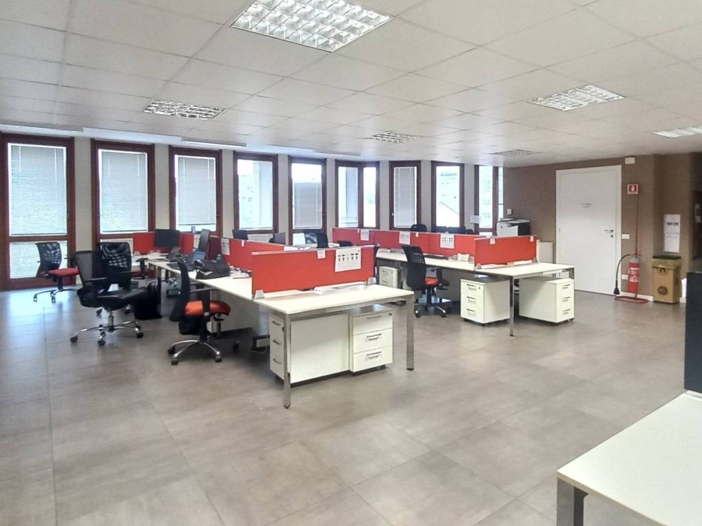 ufficio in affitto a Milano