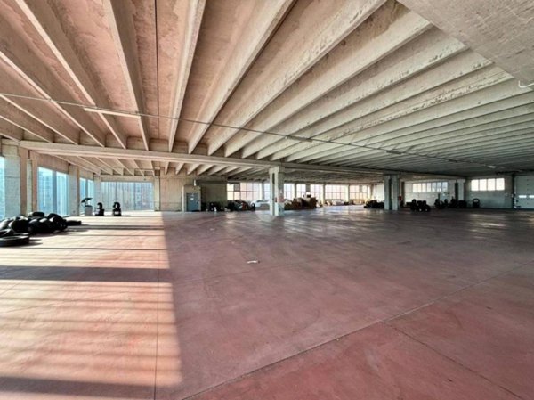 capannone in affitto a Milano in zona Bicocca
