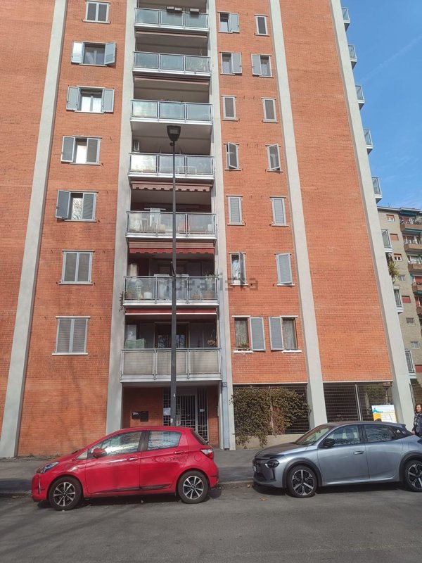 appartamento in affitto a Milano in zona Famagosta