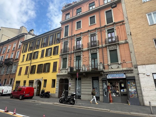 locale commerciale in affitto a Milano