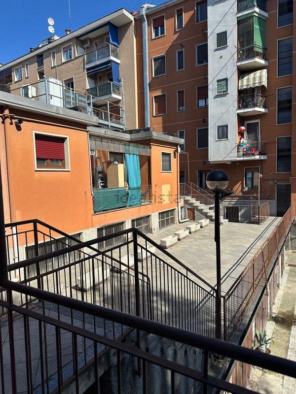 appartamento in affitto a Milano in zona Baggio