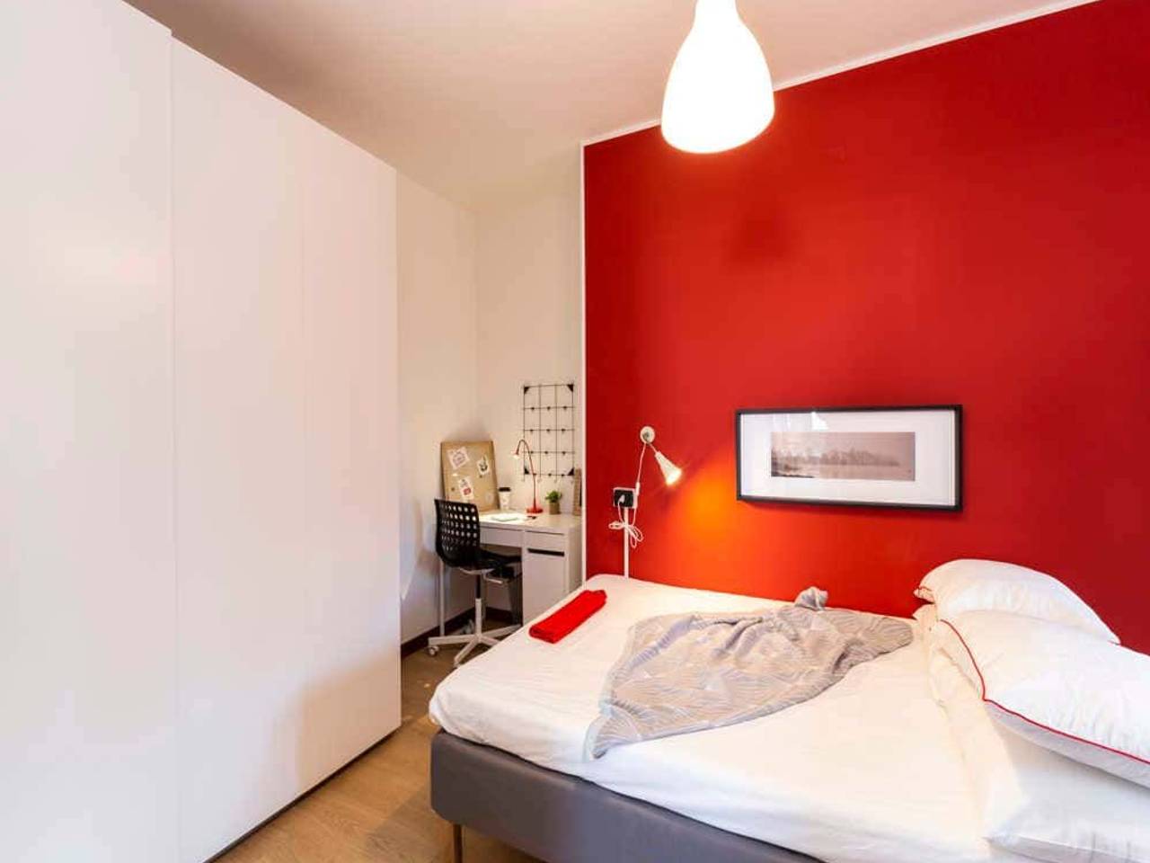 negozio in affitto a Milano in zona Ronchetto delle Rane