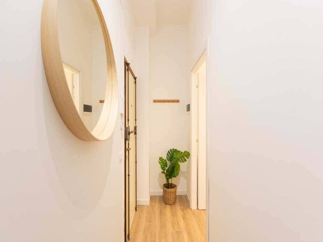 negozio in affitto a Milano in zona Lorenteggio