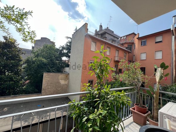 appartamento in affitto a Milano in zona Lorenteggio