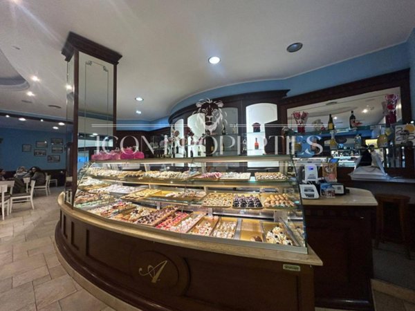 negozio in affitto a Milano in zona Forlanini