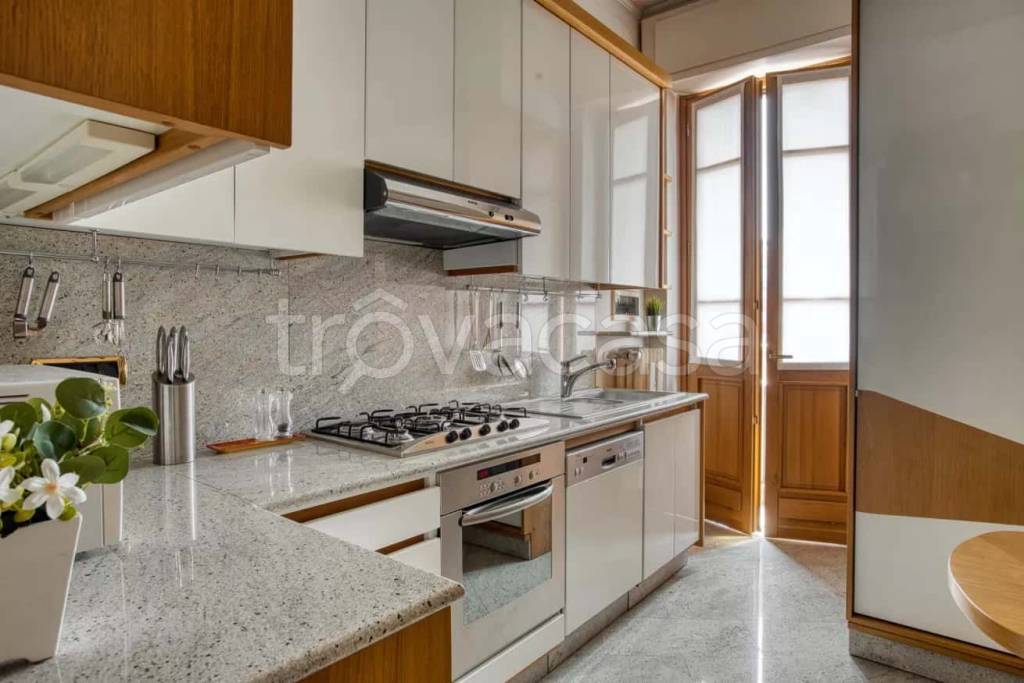 appartamento in affitto a Milano