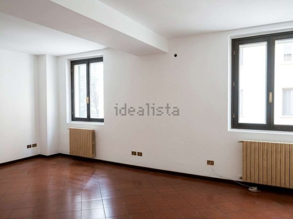 appartamento in affitto a Milano in zona Famagosta