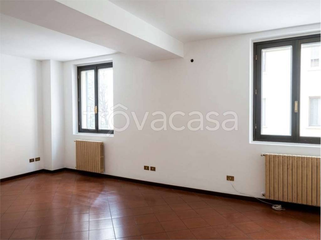 appartamento in affitto a Milano in zona Famagosta