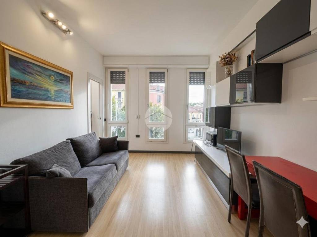 appartamento in affitto a Milano in zona Piazzale Lodi