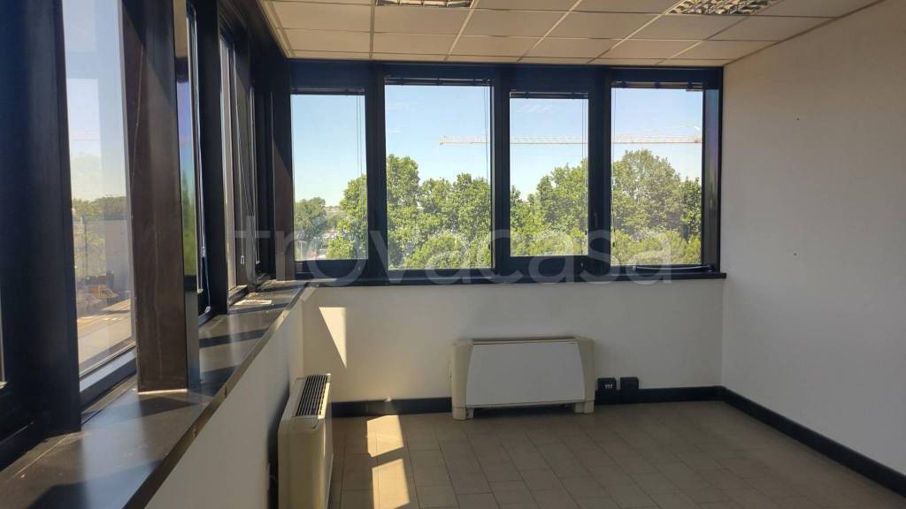 ufficio in affitto a Milano in zona Forlanini