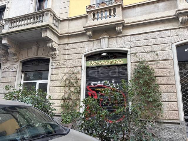 negozio in affitto a Milano in zona Centro Direzionale