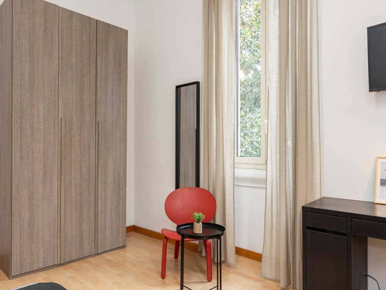 negozio in affitto a Milano in zona Bocconi