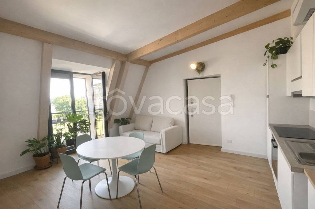 appartamento in affitto a Milano in zona Isola