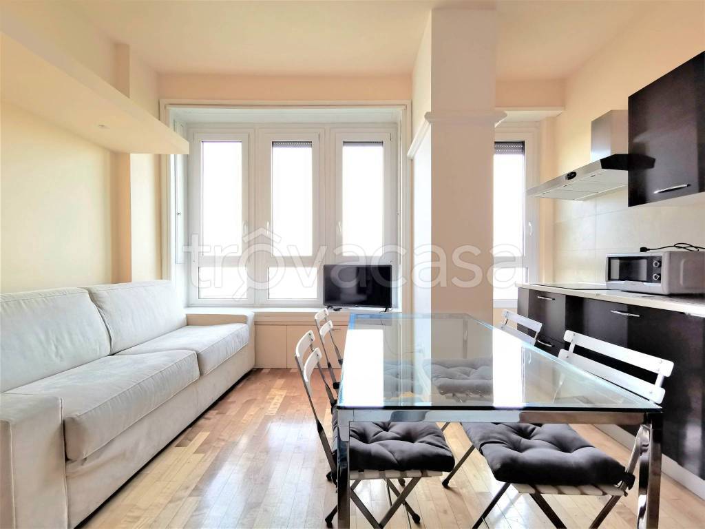 appartamento in affitto a Milano in zona Sempione