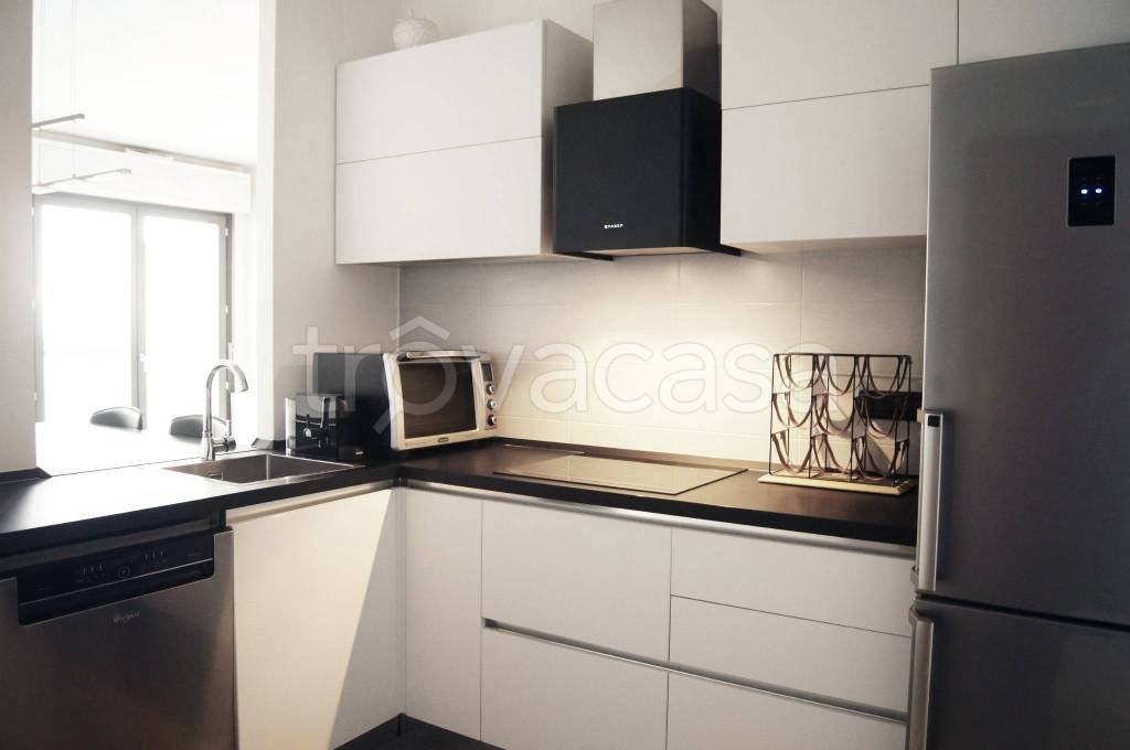 appartamento in affitto a Milano in zona Adriano