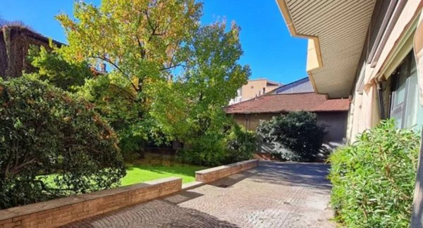 ufficio in affitto a Milano in zona Porta Genova